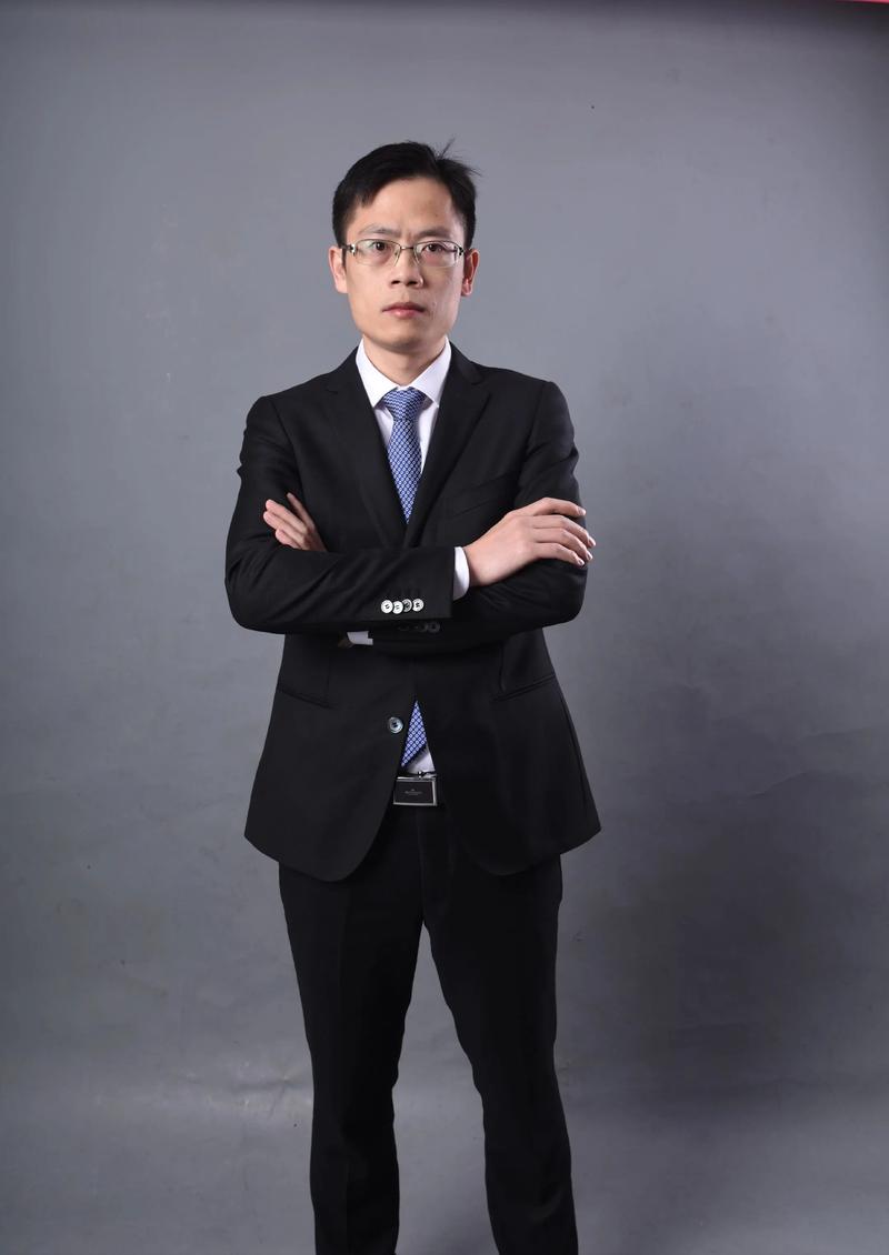 陆知行 项目运营总监